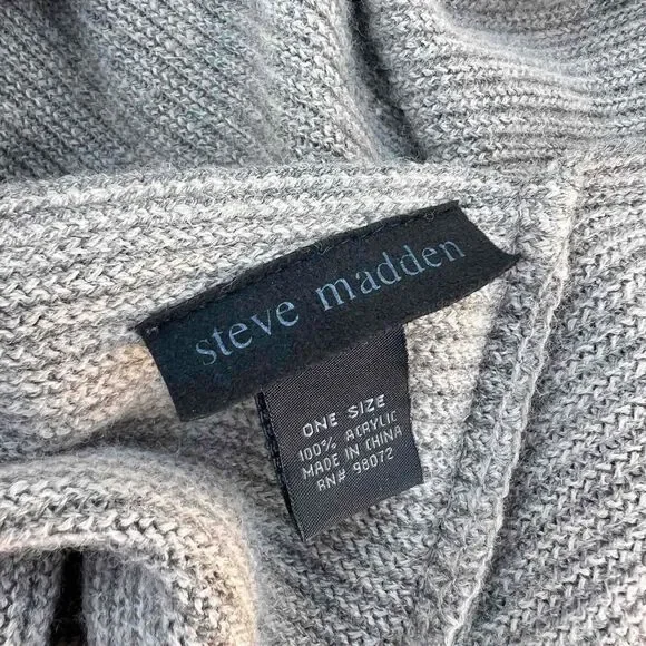 Steve Madden Fringe Poncho Greige Tan Asymmetrical Hem Womens One Size NWOT - Picture 4 of 5